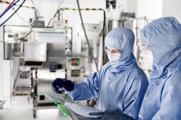 Kim jest biotechnolog – rekomendacje Rezon Bio dla uczelni i pracodawców
