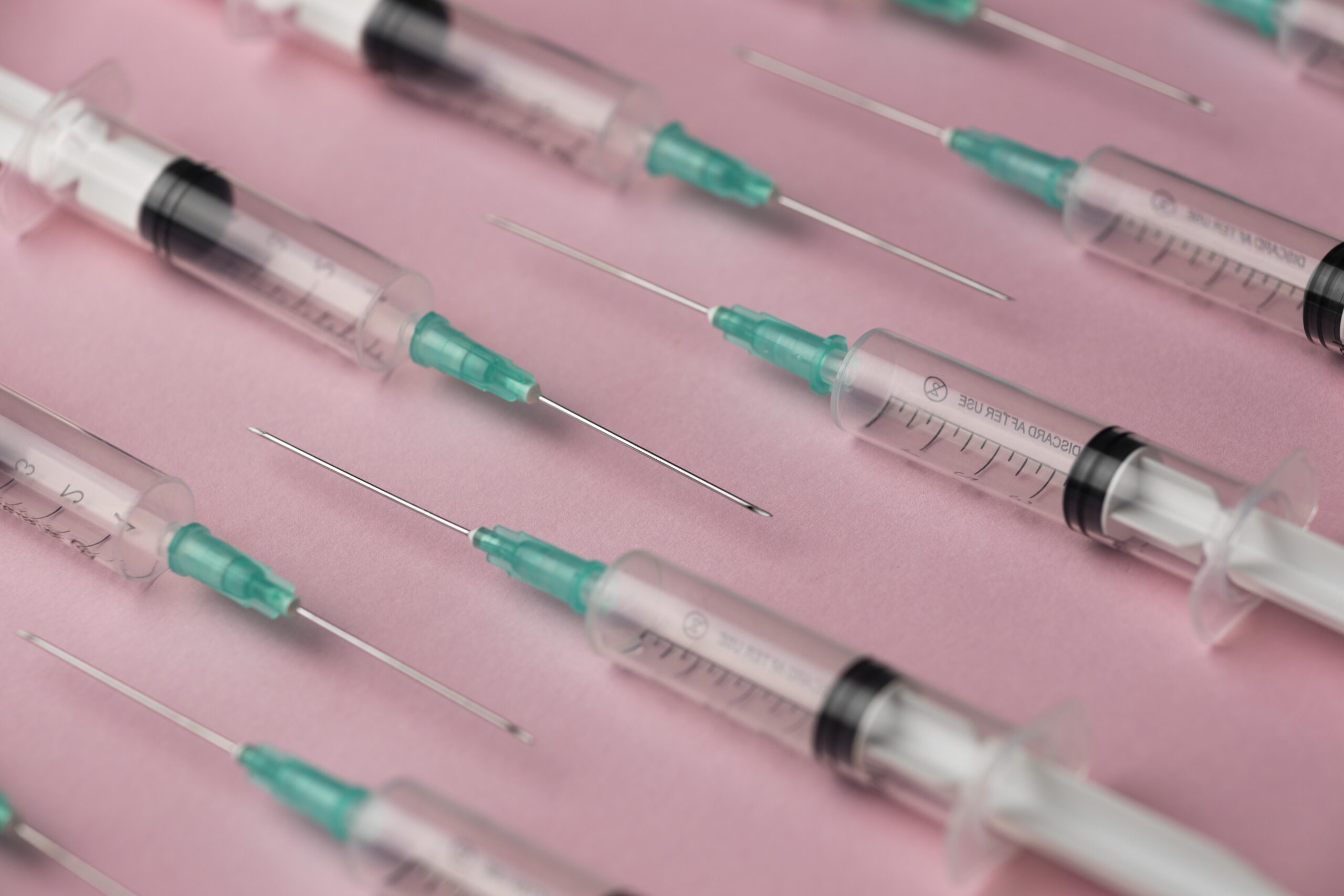 W cieniu „zastrzyków odchudzających”: Czy suplementy „GLP-1 friendly” to nowy złoty interes branży?